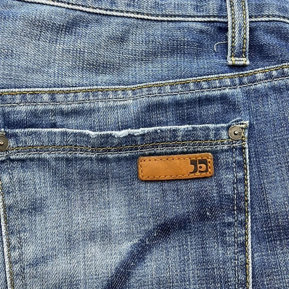 Joes Jeans 5” Inseam Mid Rise Shorts Size 26 - Image 11