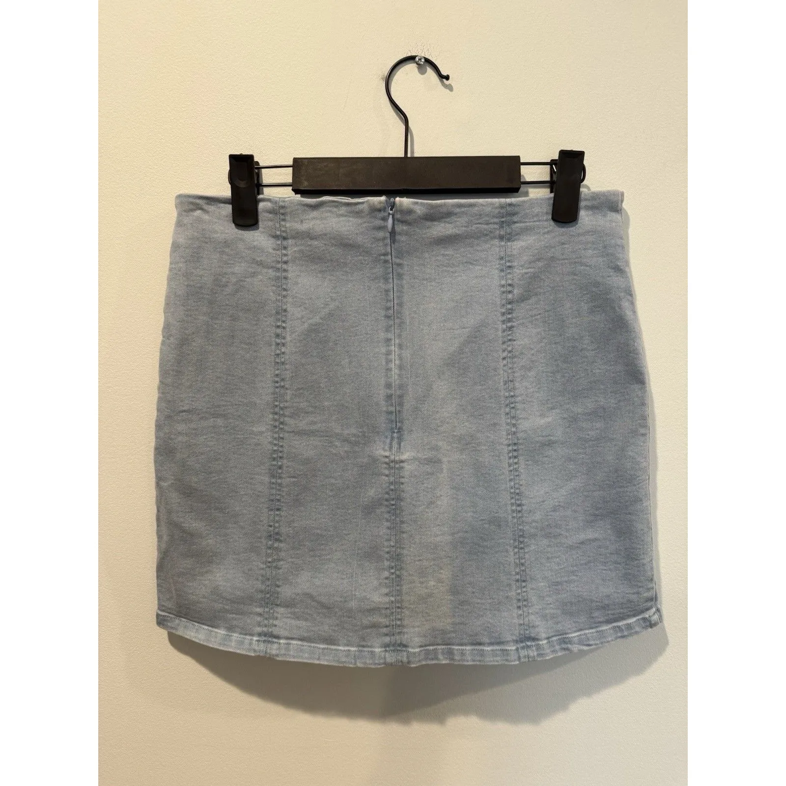 Le Lis Collection Jean Skirt Womens Medium Denim Stretch Minimal Travel Preppy - Image 2