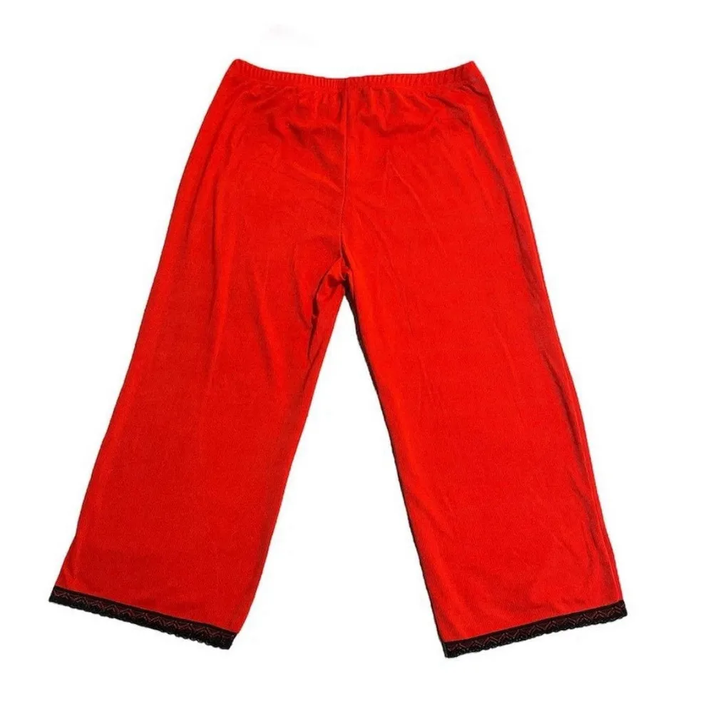 Love to Sleep 2 Piece Pajama Set Womens Size M Red Black Cami Capri Bottoms Size M - Image 12