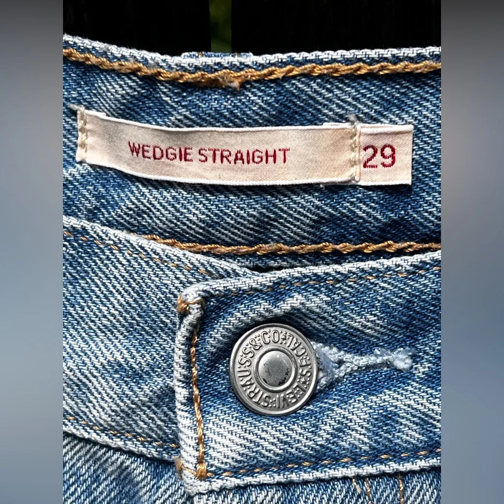 Levi's® Premium  
WEDGIE STRAIGHT FIT WOMEN'S JEANS - Image 9