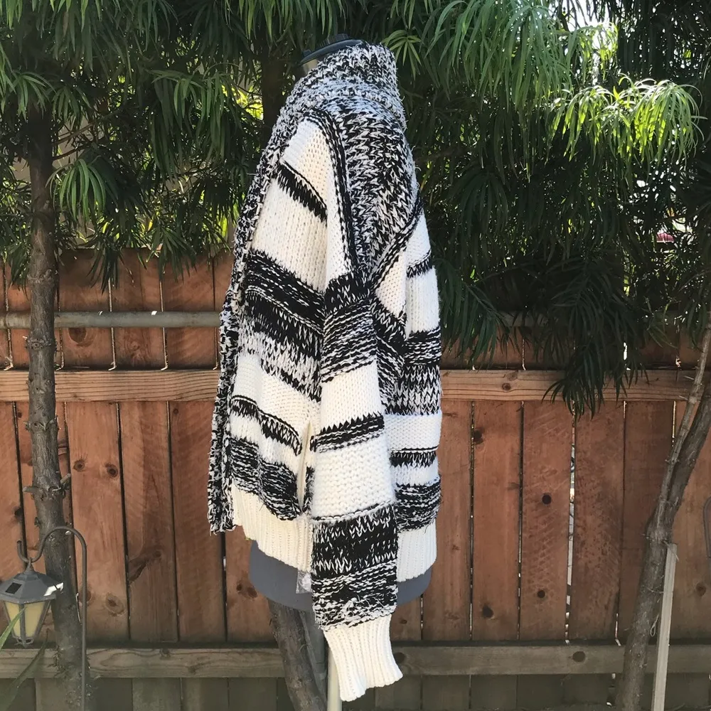 360Sweater Annie Stripe Cardigan size M - Image 10