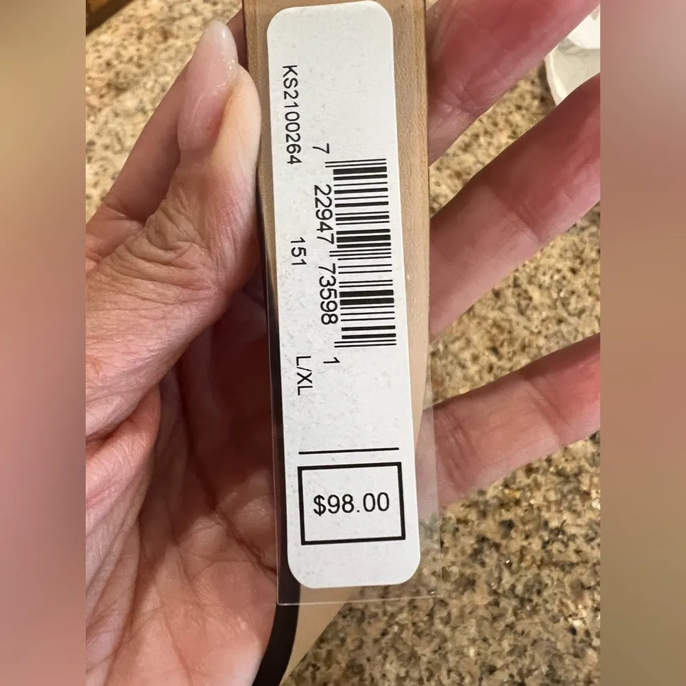 Kate Spade New York saffiano leather zip top belt bag Size L/XL NWT - Image 4