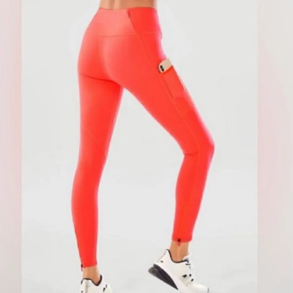 Fabletics 365 motion high waist utility leggings size xs - Image 2