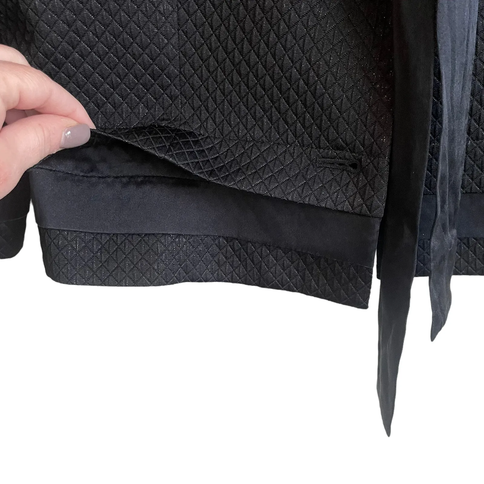 Tahari Women Cropped Jacket Silk Trim Embossed Texture Career Event Evening Wear - Image 6