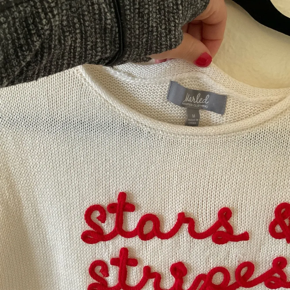 Marled Patriotic "Stars & Stripes" Crew Neck Knit Pullover Sweater size Medium Red - Image 3