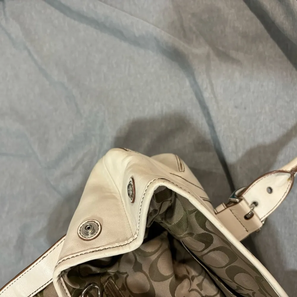 Vintage Coach Legacy Hampton Leather Satchel - 2005 - Image 6