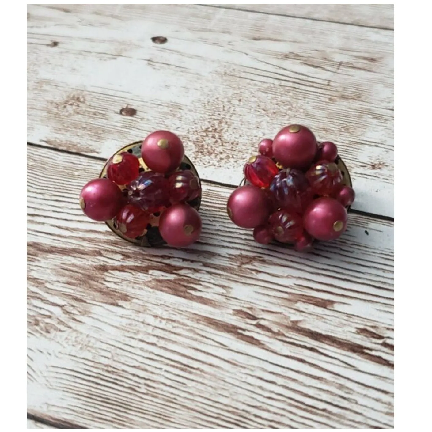Vintage Clip On Earrings - Image 2
