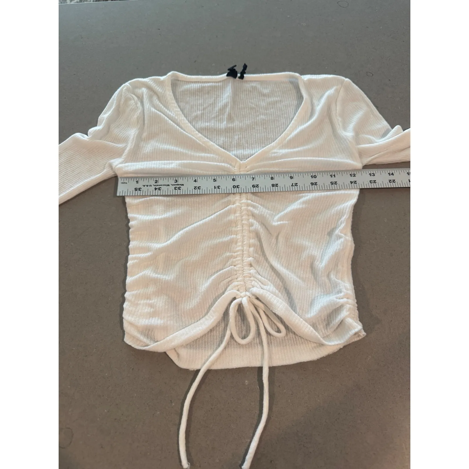 Out From Under‎ White Ribbed Ruched Drawstring V Neck Long Sleeve Cropped Top - Image 4