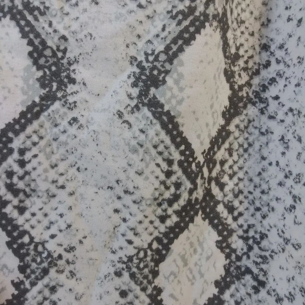 LE LIS One Shoulder Womens Snakeskin Bodysuit Size Small - Image 6