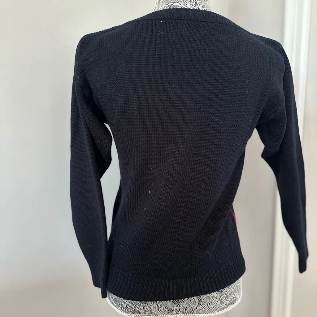 Vintage 80s Jade Imports Bright pink & Black Geometric Knit Boat Neck Sweater. - Image 2