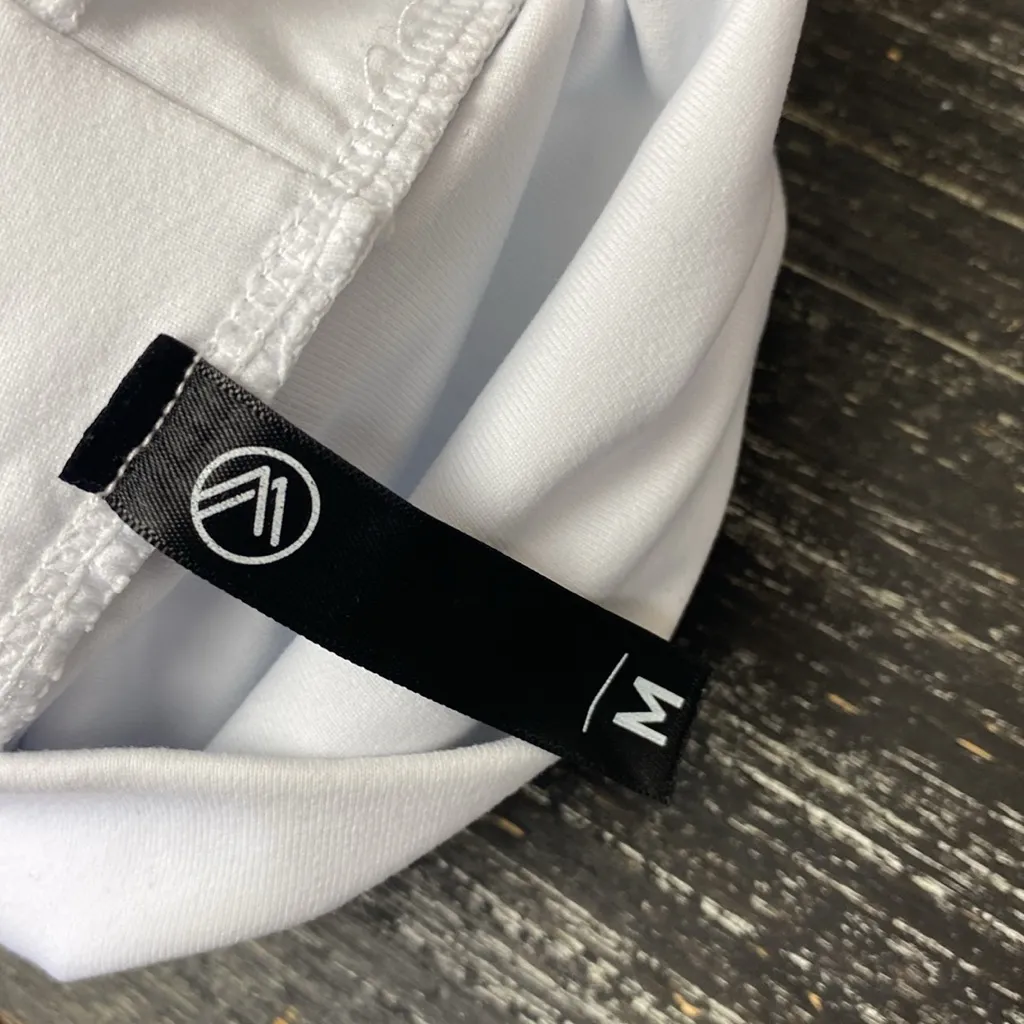 Savvi White Cropped Strappy Back Athletic Sport Bra Top NEW M Size M - Image 4