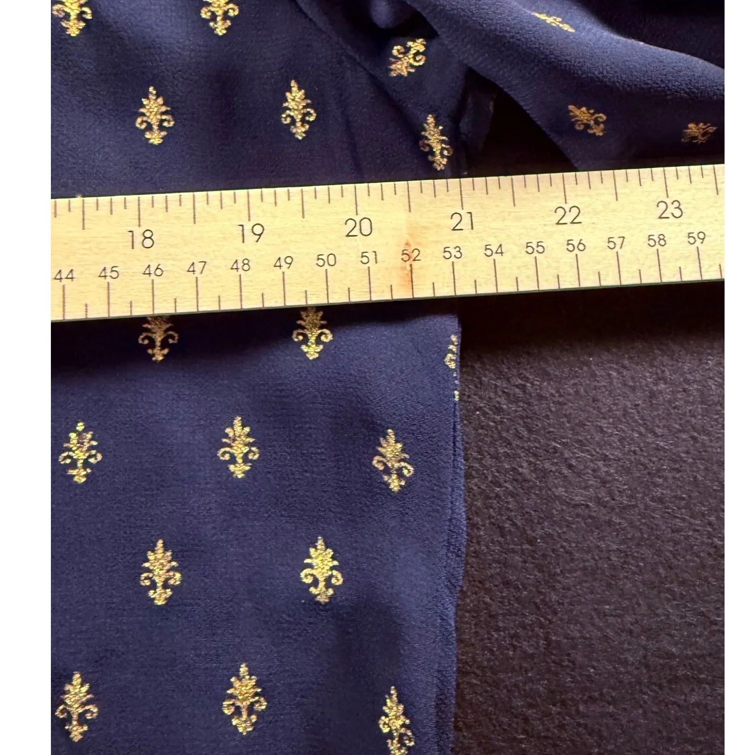 Soft Surroundings Navy Blue Gold Medallion Print Sheer Beaded Neckline Tunic M - Image 5