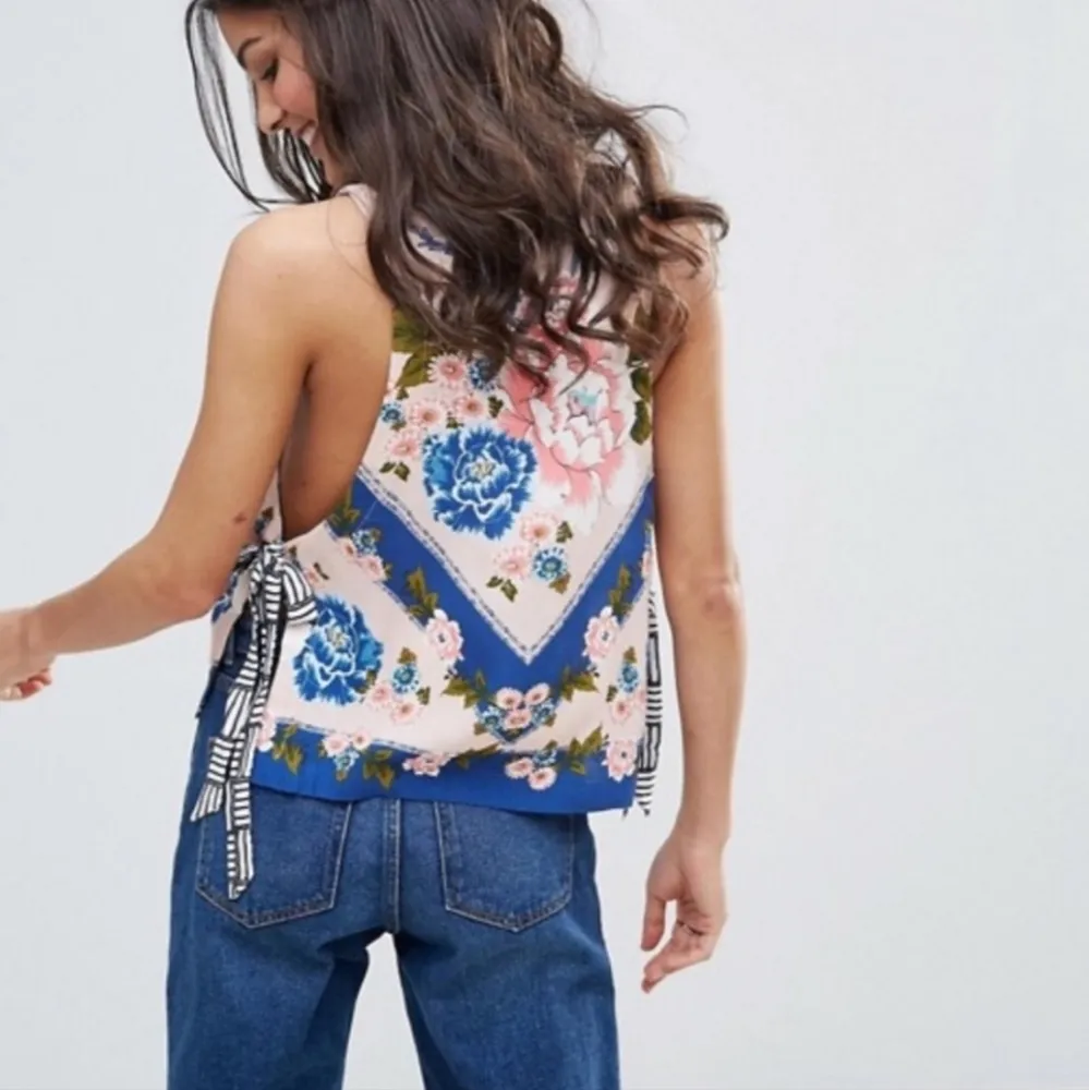 Free People Blue & Pink This Sweet Love Floral Tie Side Tank Size Small - Image 3
