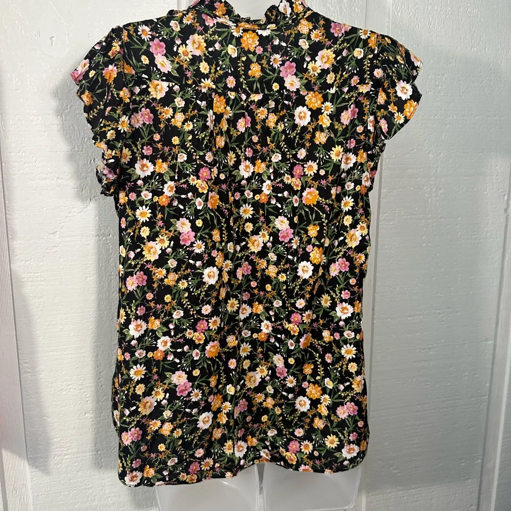 Status by Chenault Black Floral Flutter Sleeve Top Size Small NWT - Image 5