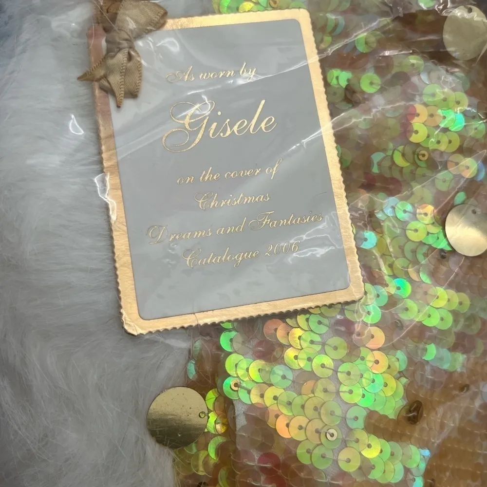 2006 Victoria’s Secret Gisele Santa Costume Set - Image 5