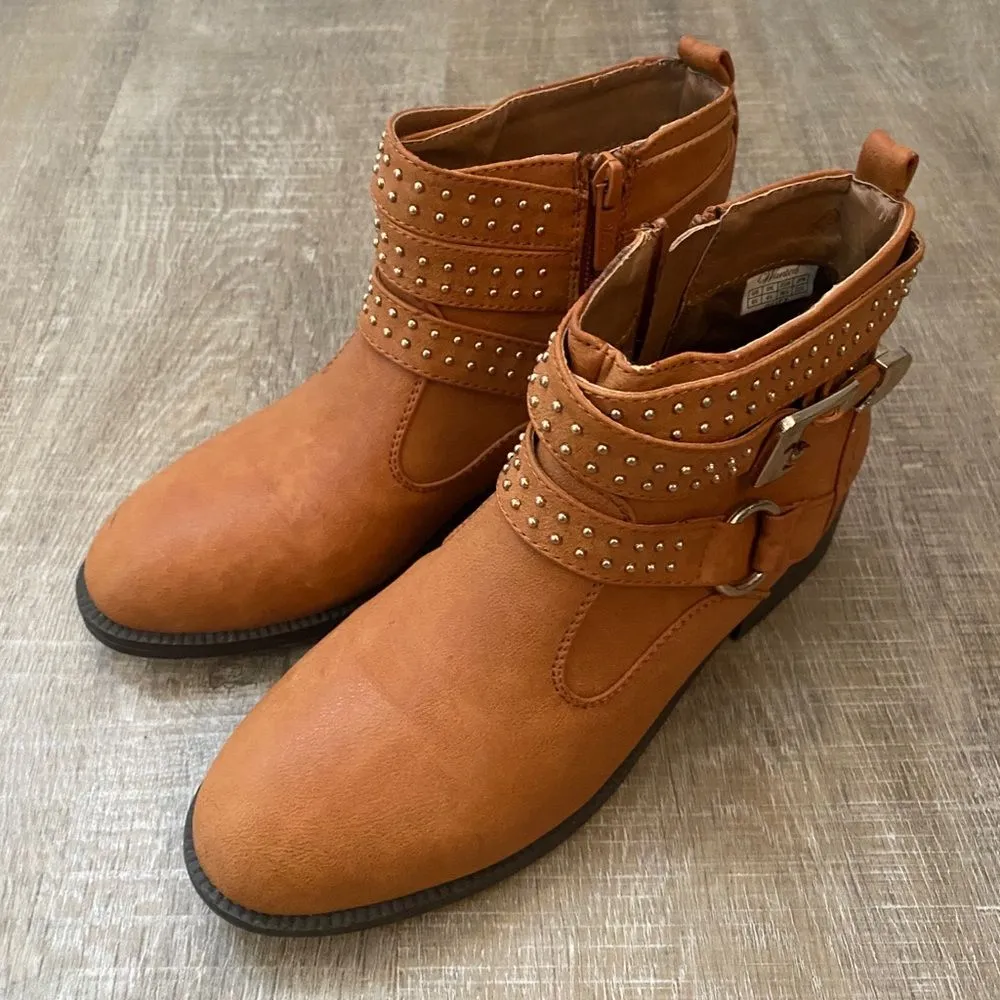 Tan Low Ankle Boots Vegan Faux Leather Women's 6.5 Studs Buckle Western Boho - Image 10
