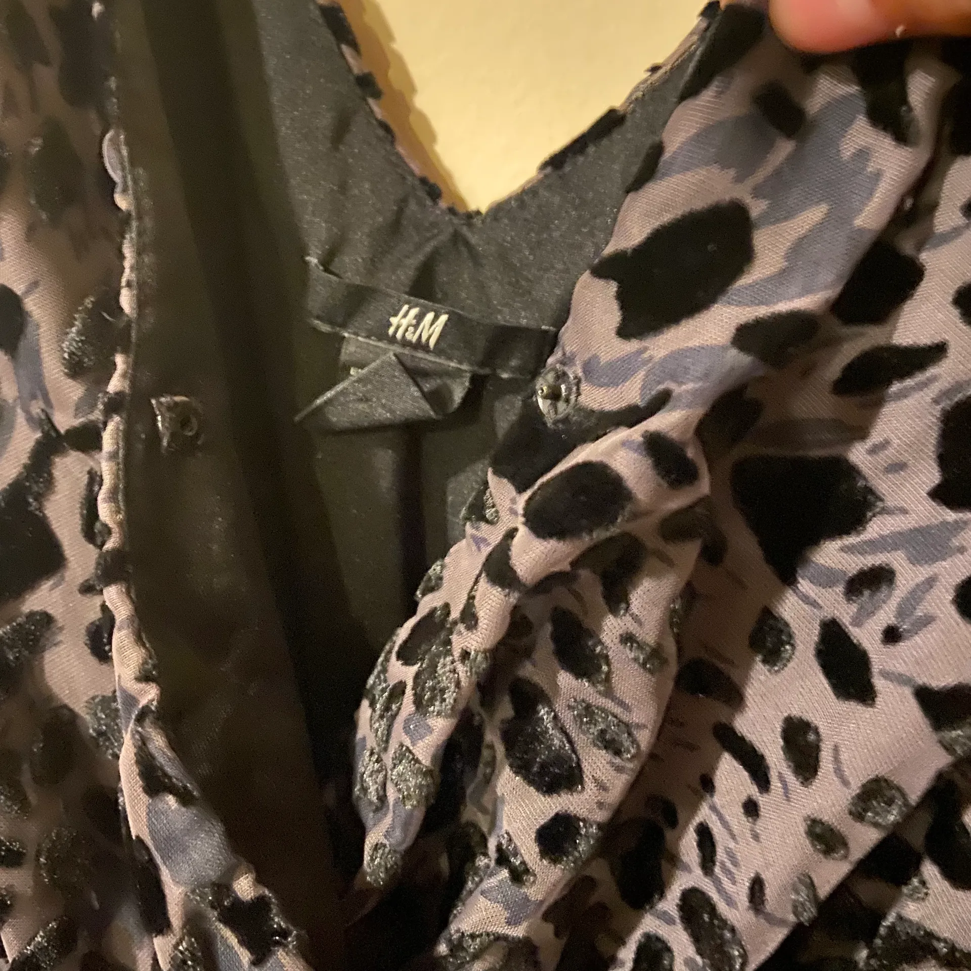 black velvet dress size 6 - Image 5