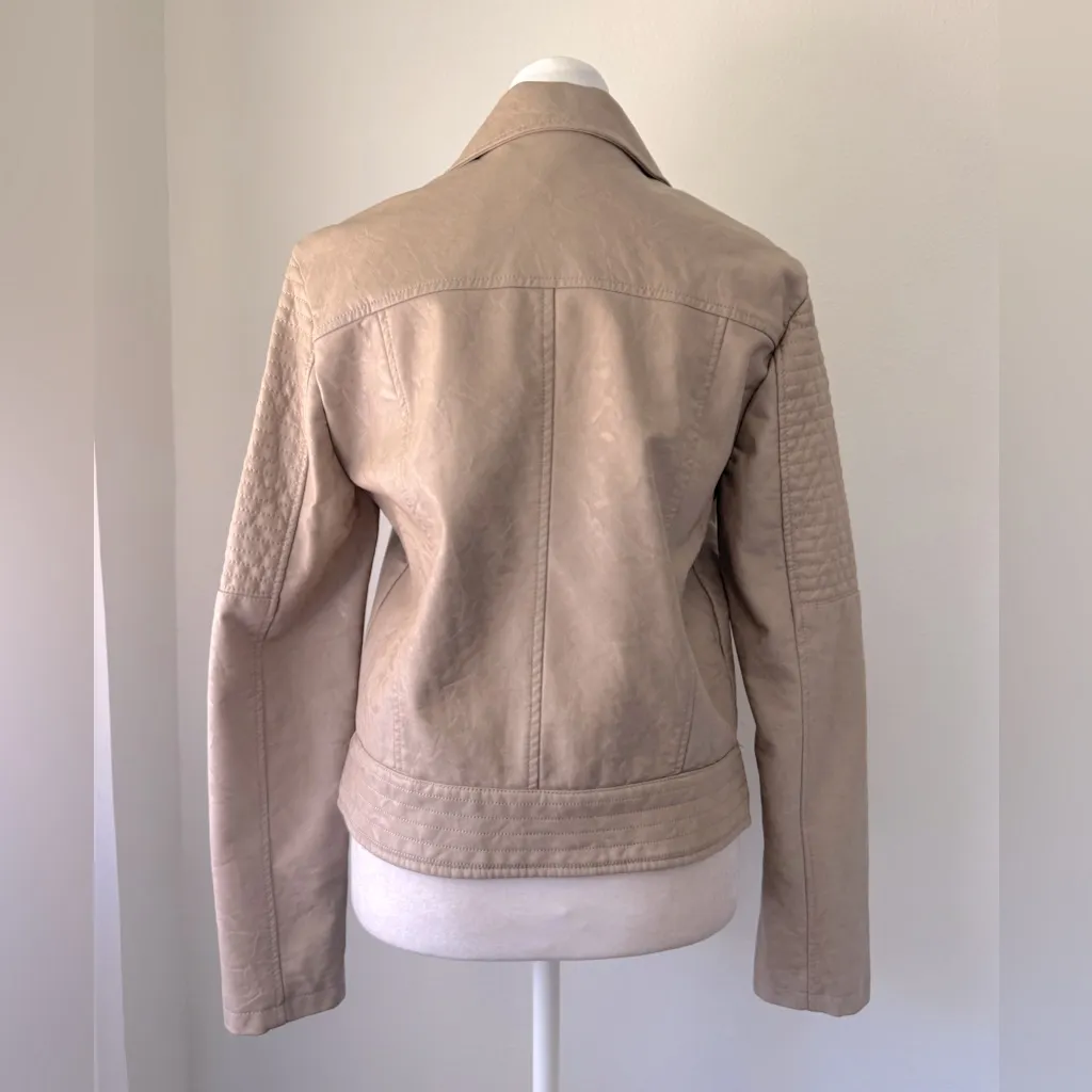NWT Jack by BB Dakota Hazelnut Cream Faux Leather Full Zip Quilted Jacket - Image 5