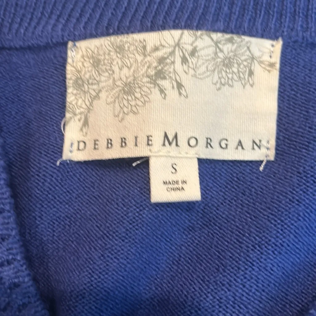 3/$15 DEBBIE MORGAN cardigan with faux pearl buttons - Image 5