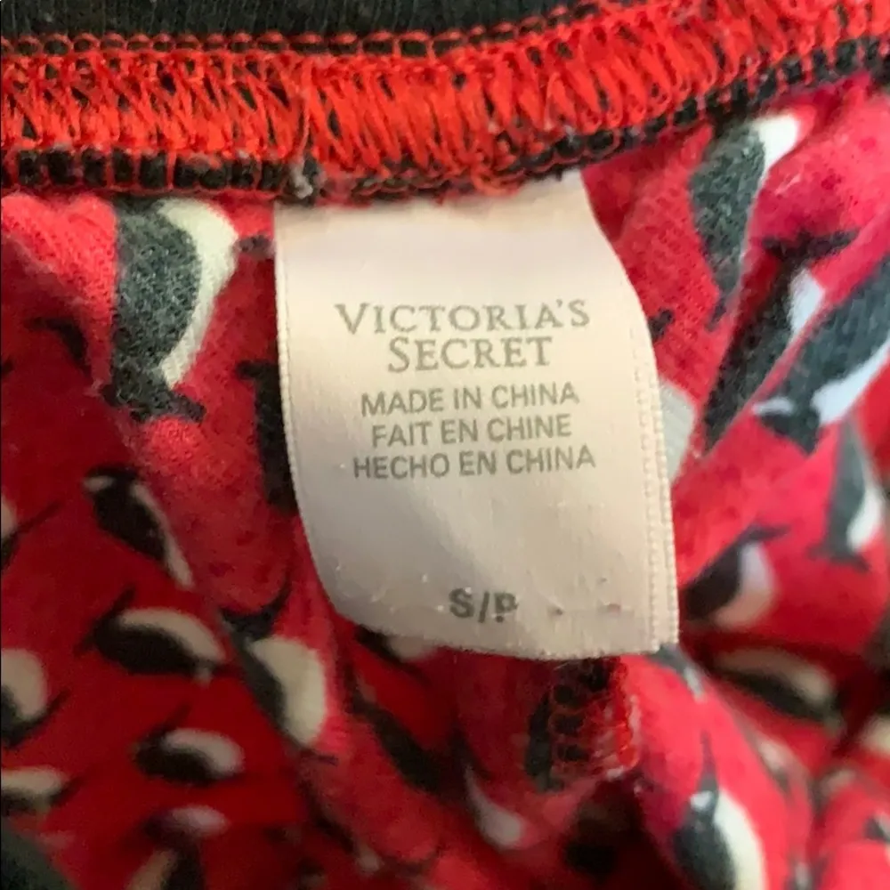 Victoria’s Secret Red penguin pajamas size small - Image 6