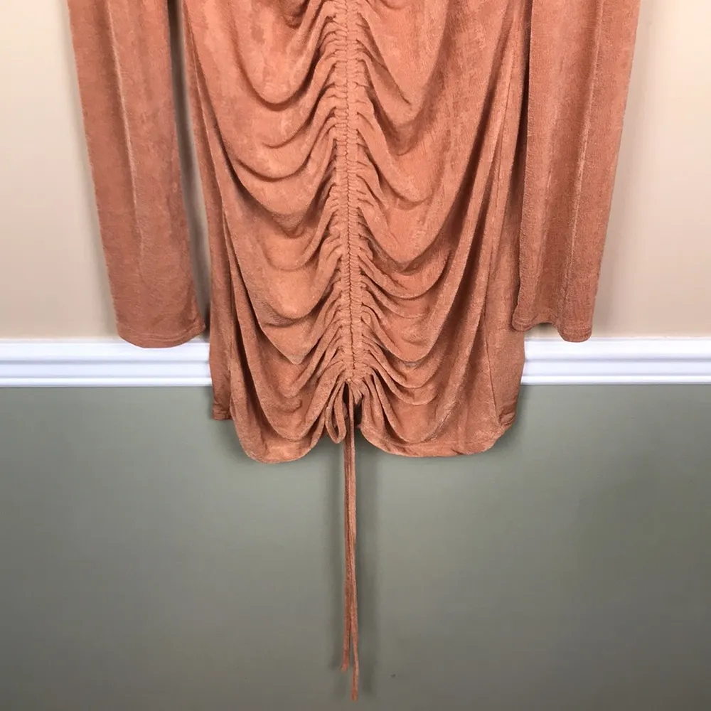 NWT  Women’s Carley Long Sleeve Deep V-Neck Cinched Mini Dress - Image 3