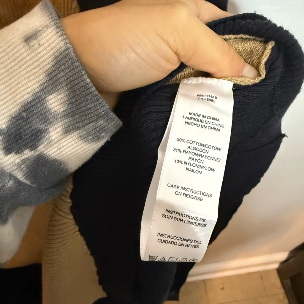 Michael Michael Kors Black and Tan Colorblock Long Sleeve V - Image 4