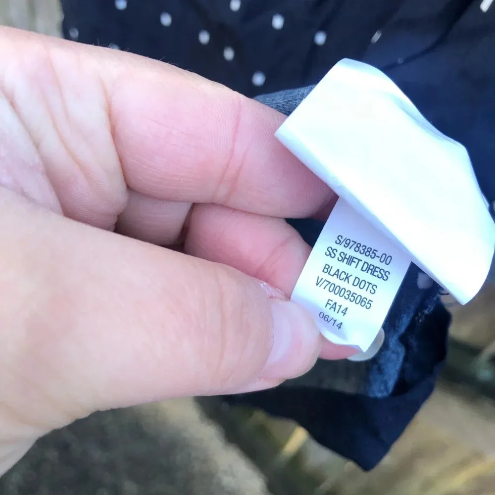 OLD NAVY NAVY BLACK DOT SHORT SLEEVE SHIFT DRESS - Image 3