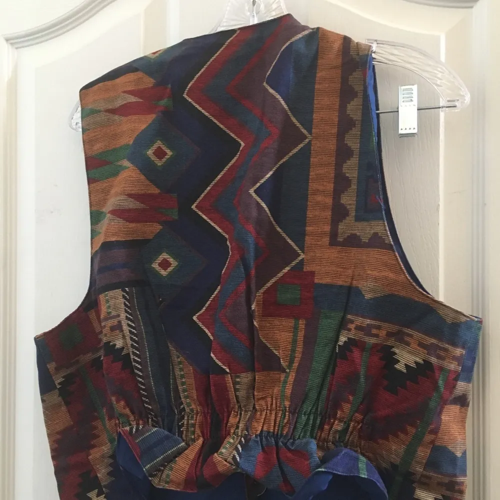 FINAL MARKDOWN Rhonda stark Aztec look vest large - Image 5