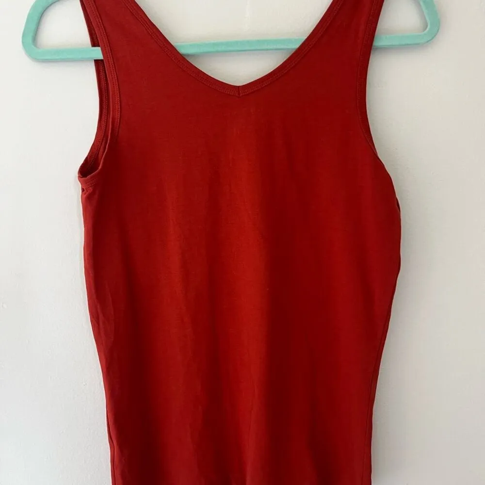 Universal Standard V Neck tank top. Size 2XS - Image 6