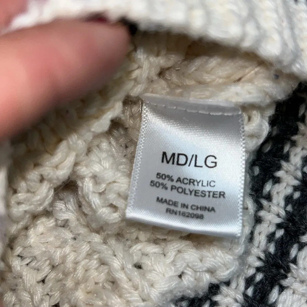 Original Taylor Swift Folklore Album Cardigan 2020 Medium/Large MD/LG - Image 11