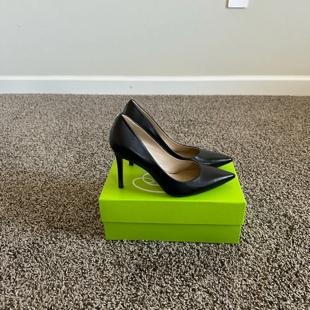 Sam Edelman Hazel Pointed Toe Pump in black leather, size 6.5 - Image 6