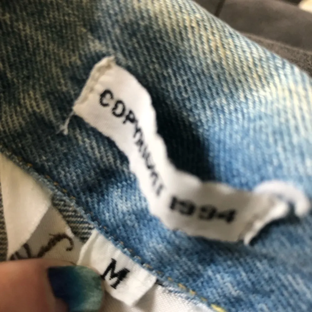 VTG Y2K Denim Vest Rachel FRIENDS Sz M Button Up Flap Pockets Medium Wash Blue - Image 9