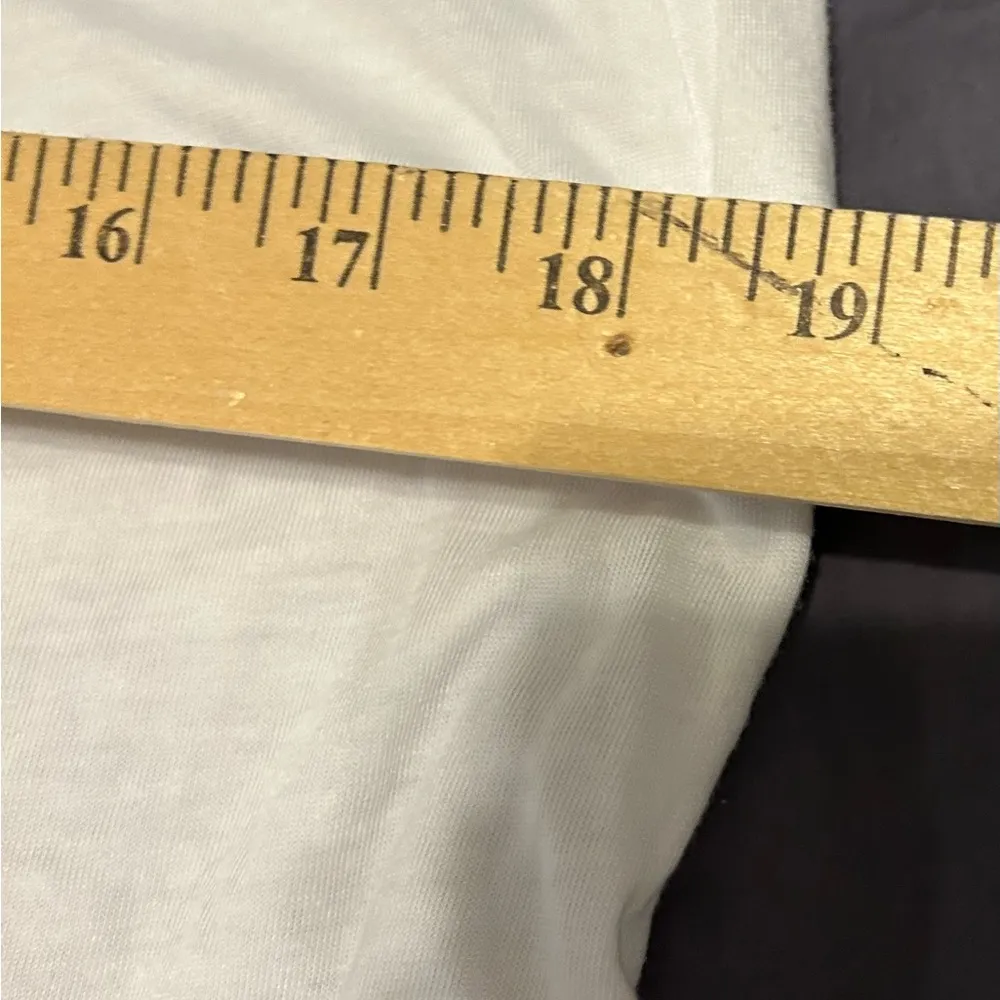 Lollapalooza 2019 Chicago tour white shirt size small - Image 3