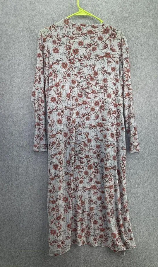 Lularoe Women's Long Cardigan Long Sleeve Gray Floral Ribbed Size Medium - Image 2