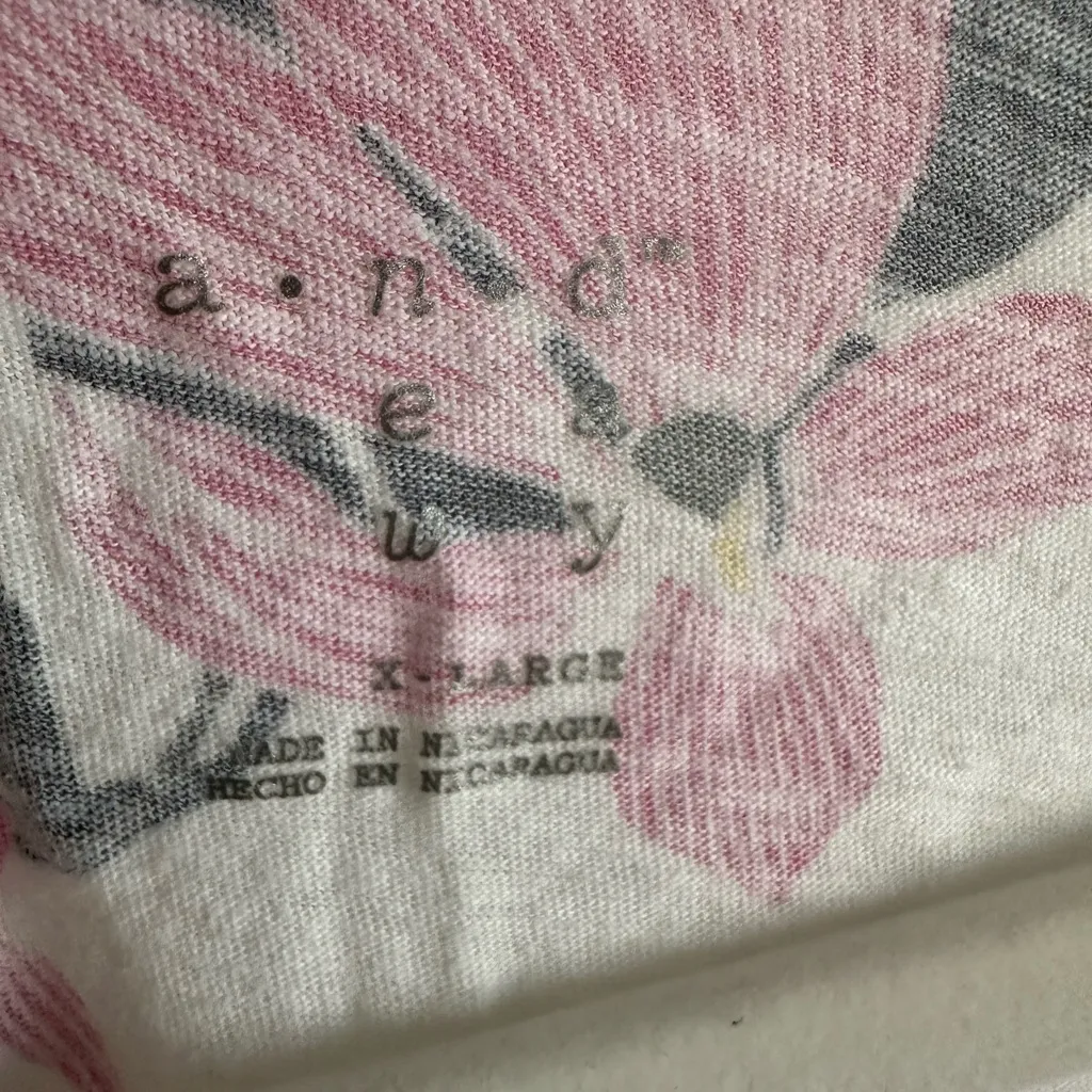 A NEW DAY Floral T-Shirt. - Image 3