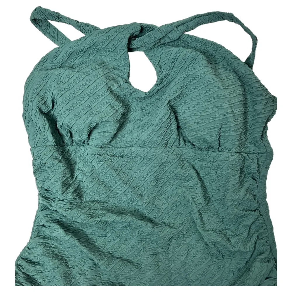 Cupshe Ruched Push-Up Tummy Control One-Piece - Image 5