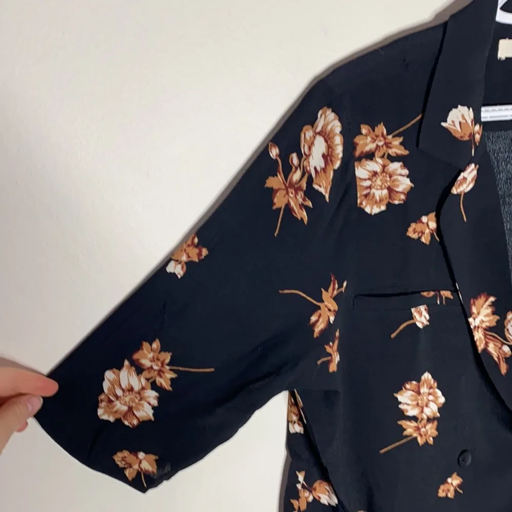 Capulet floral double breasted light jacket sz M - Image 90