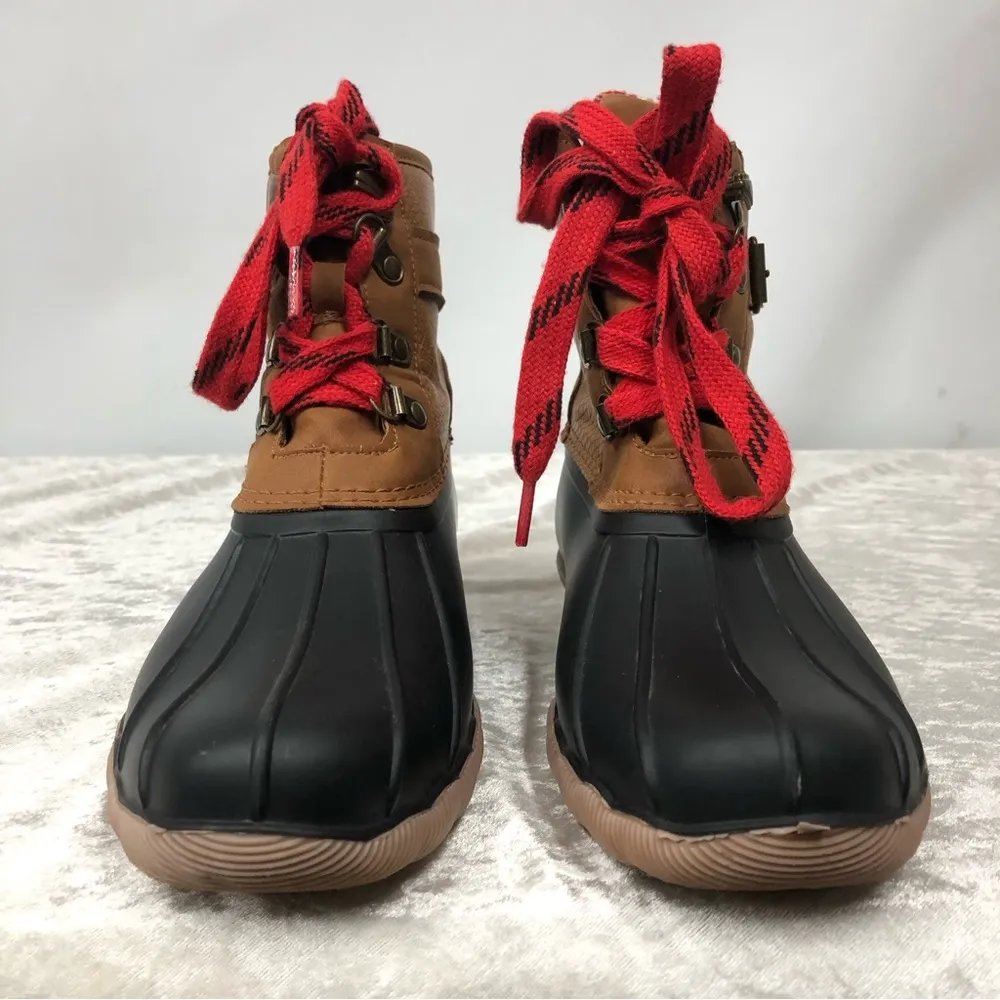Maurice’s Duck Boots size 7 - Image 4