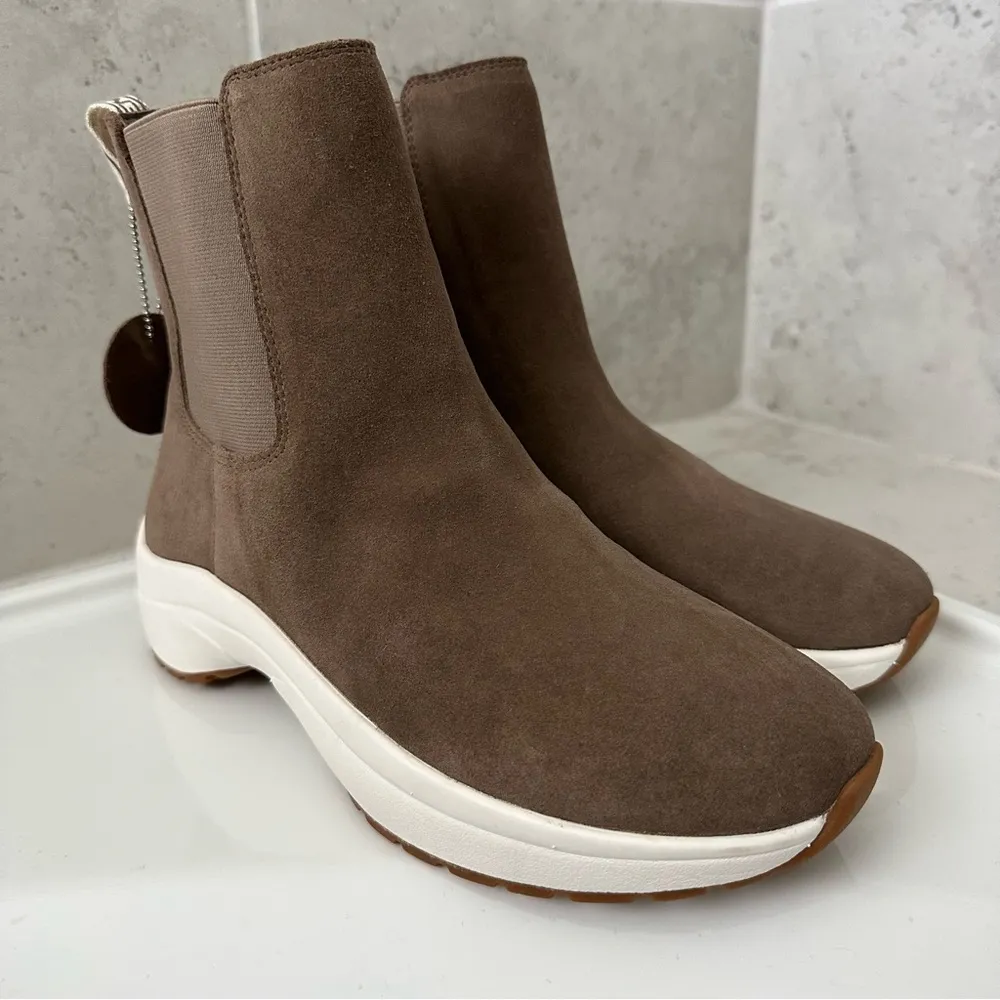 LAUREN Ralph Lauren Rylee Chelsea Slip-On Sneaker Size 6.5 Women - Image 4