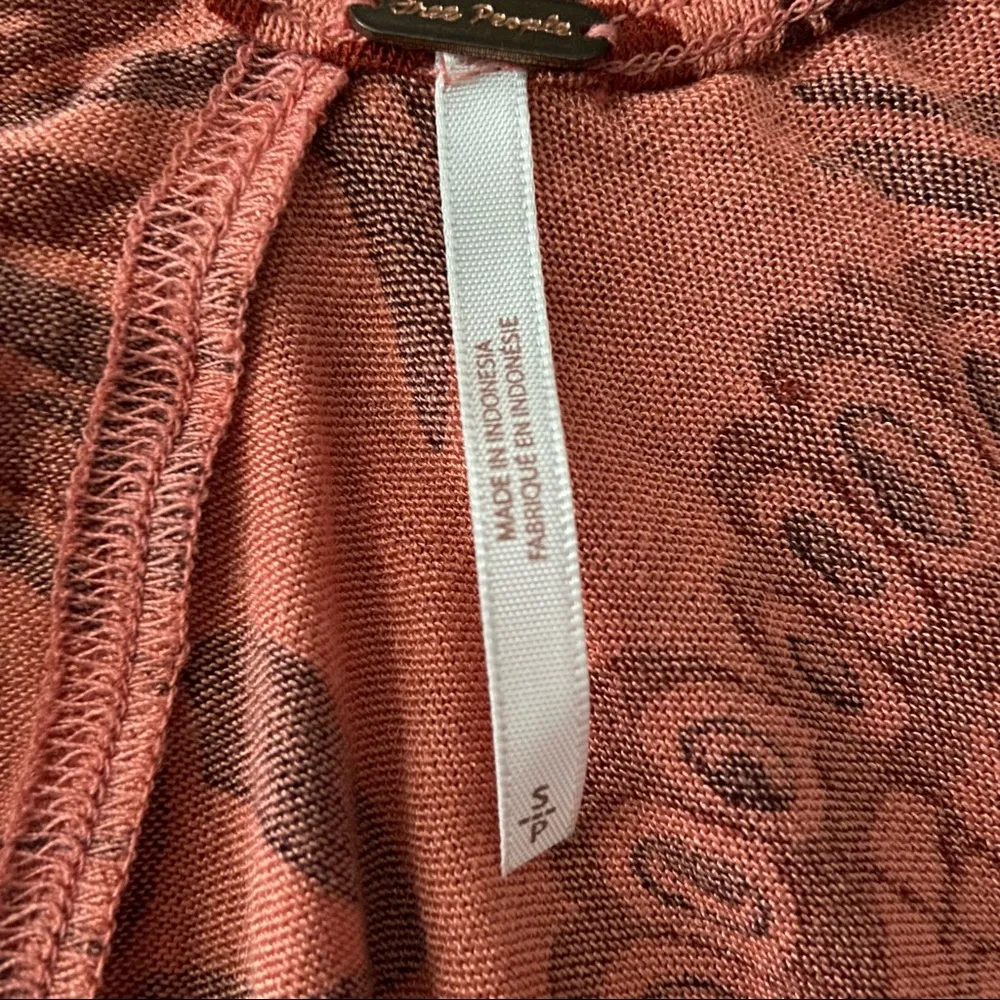 Free People Amour Coral Combo Cold Shoulder Top Size Small Floral Casual - Image 6