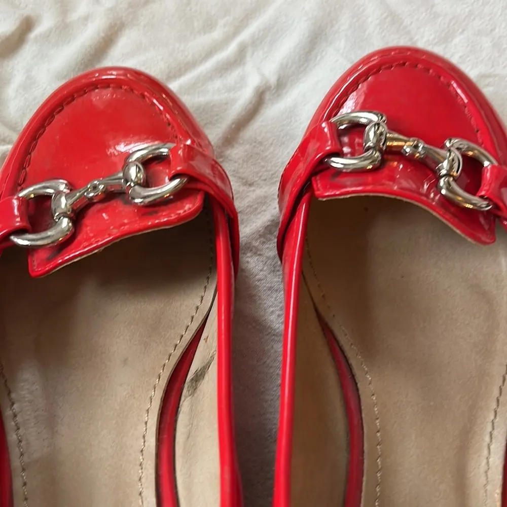 I ❤️My Shoes Seaside Vintage? Shiny Red Silver Buckle Loafers Size 38 - Image 10