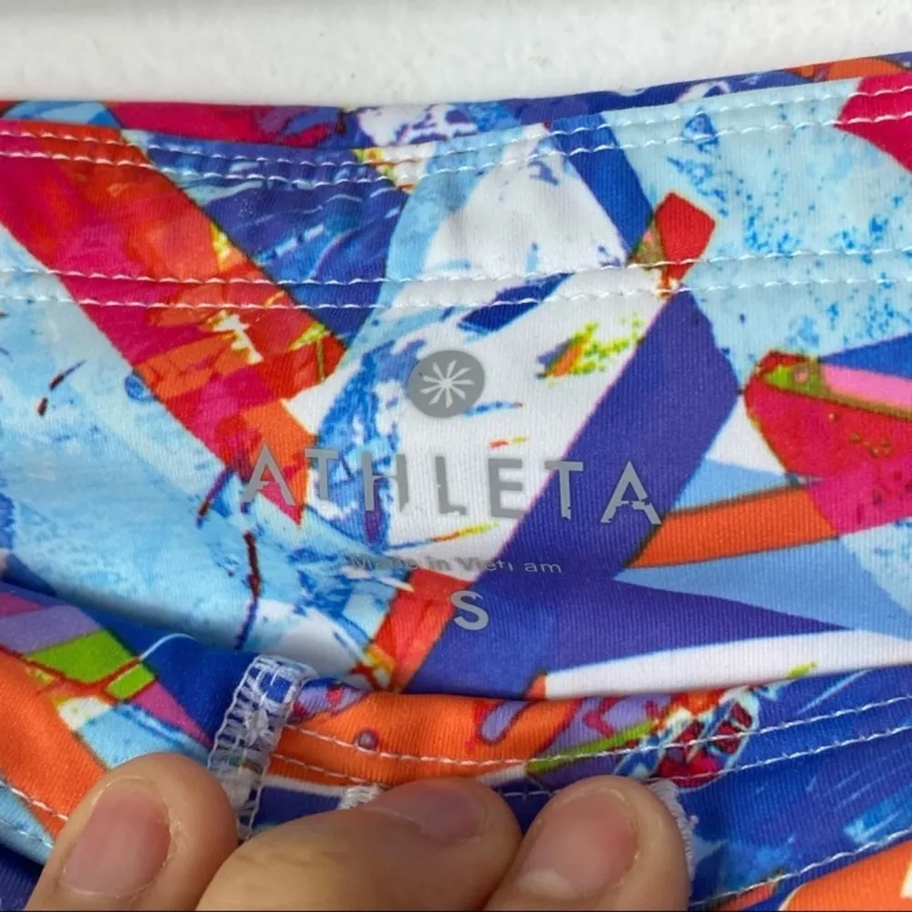ATHLETA Cropped Graphic Multicolored Leggings Tights 21” Size Small Like New - Image 7