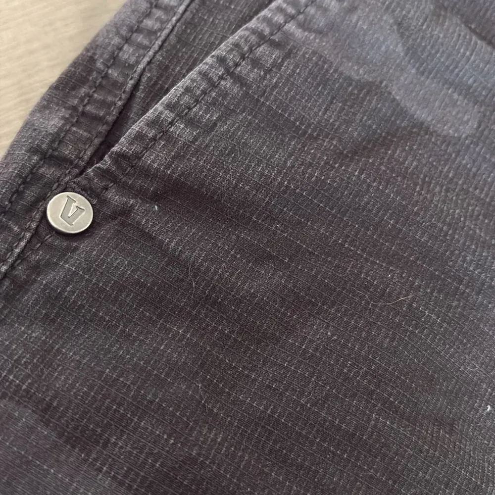 Vuori Ripstop Camo Black Shorts size x-small - Image 6