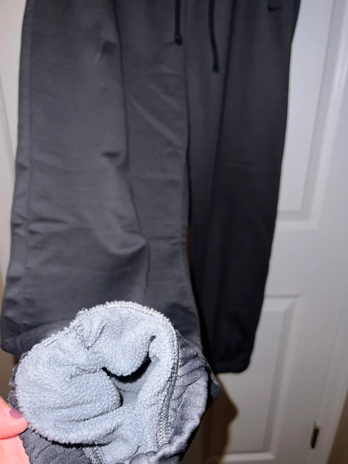 Nike Therma-Fit Sweatpants - Image 3