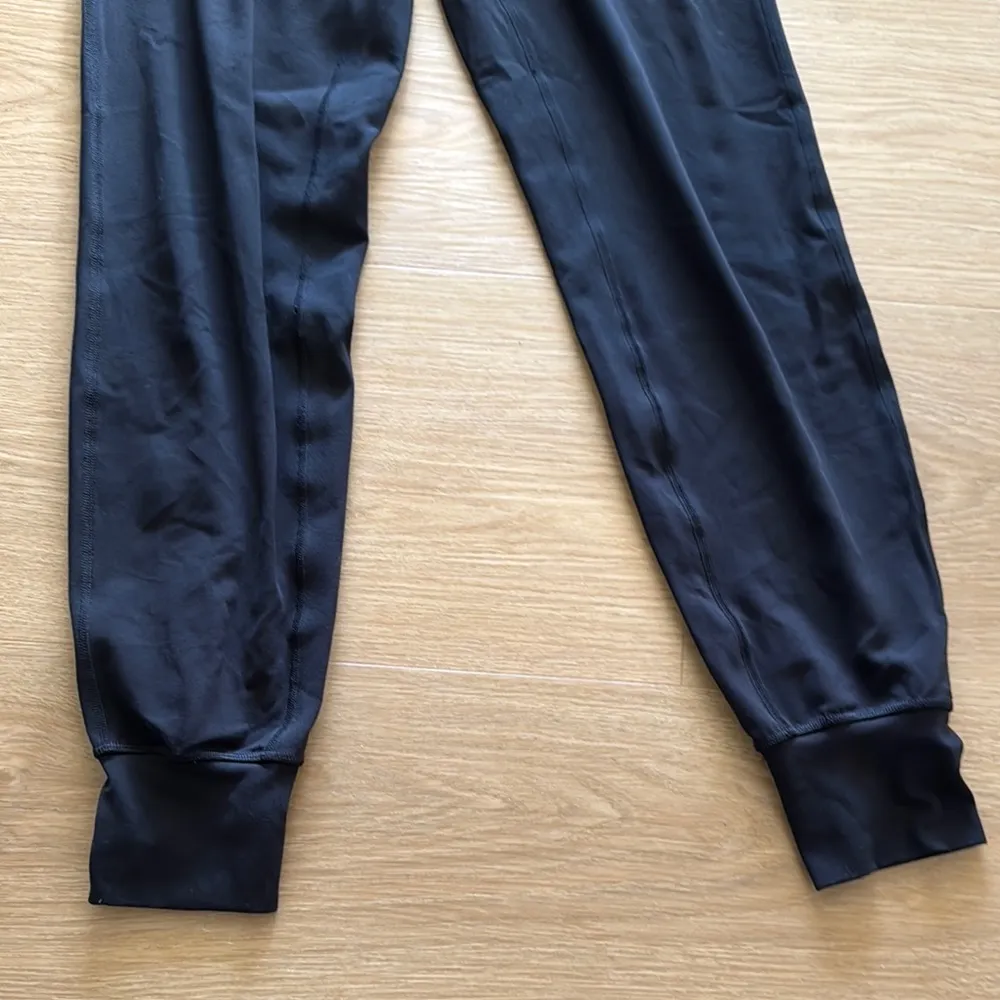 Lululemon Align Joggers - Image 4