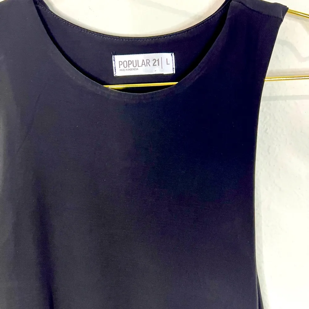 🆕 Popular 21 Black Synch Side Sleeveless Top - Image 6