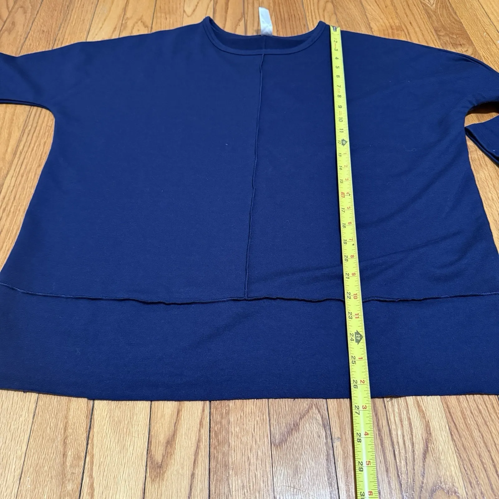 Spanx ‎ Perfect Length Dolman Sweatshirt in Navy Blue Size Small - Image 5