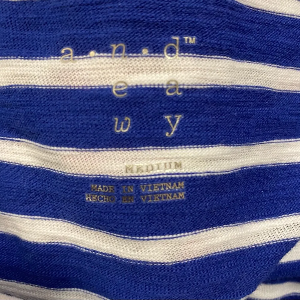 A new day || blue/white striped shirt - Image 4