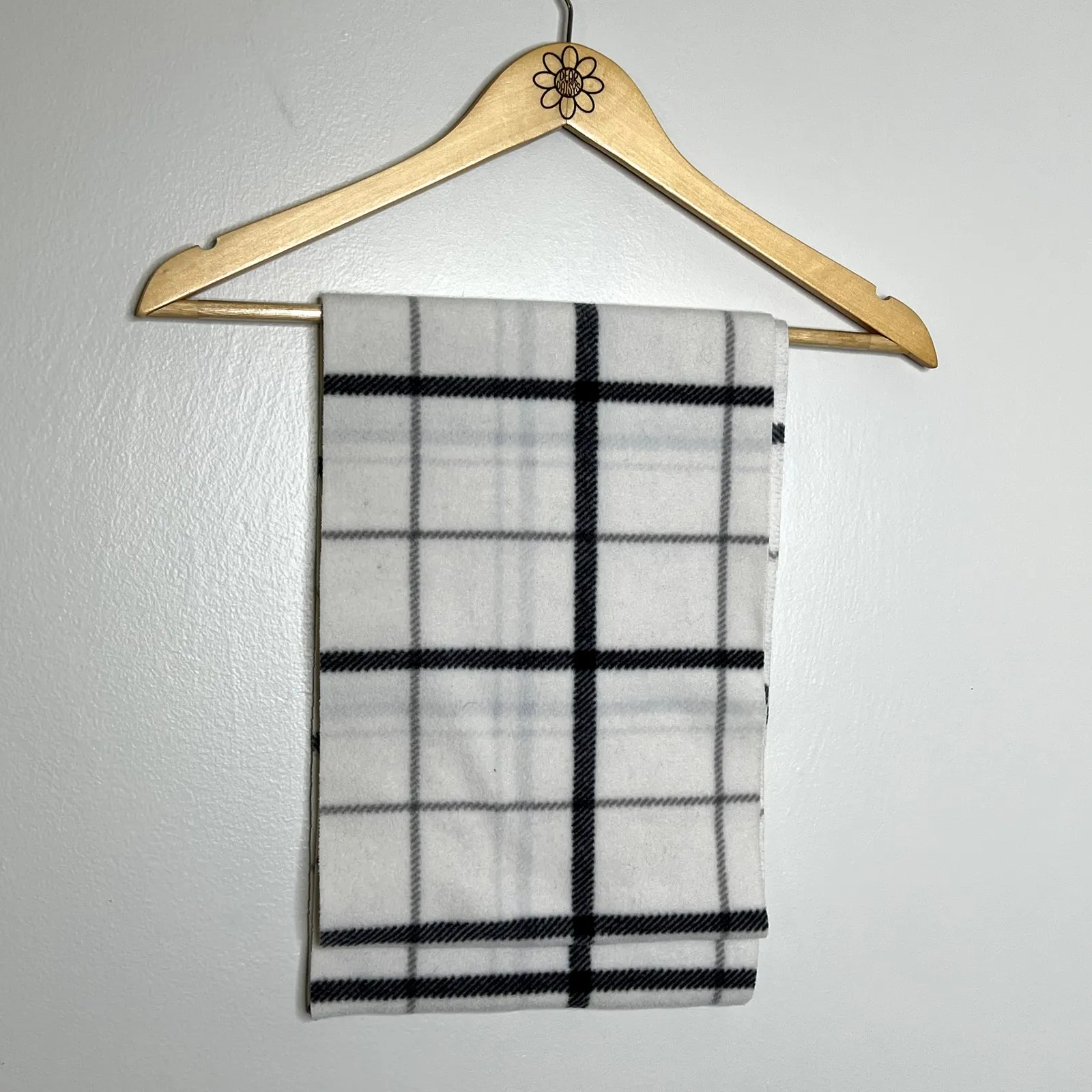 Old Navy White Plaid Patterned Infinity Scarf - Image 3