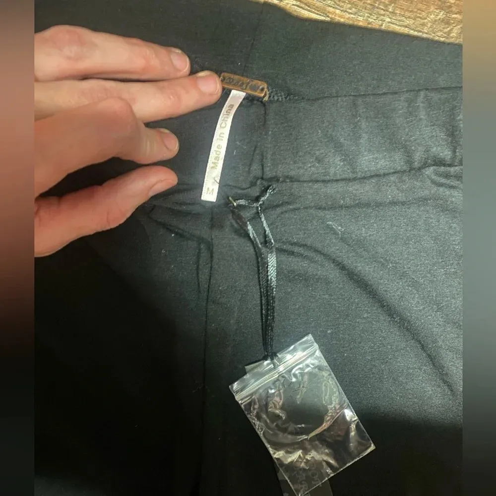 💕2 For $10 NWT POOF Leggings W/ Faux Leather Sides Trim Size Medium - Image 3